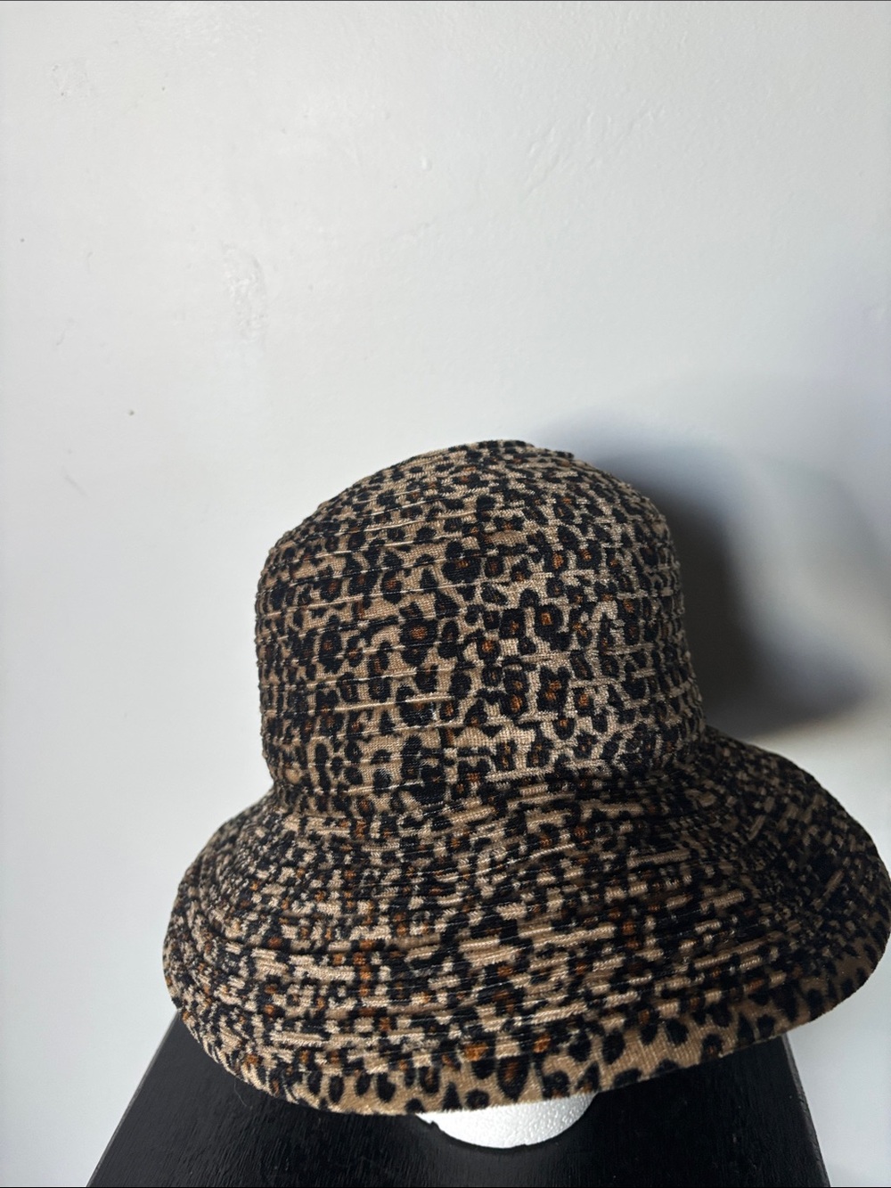 Y2K Leopard Print Bucket Hat - Vintage - Picture 2 of 4
